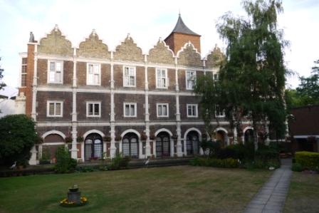 Courtyard garden